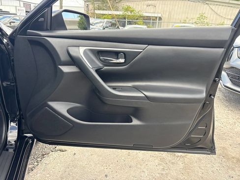 Used 2017 Nissan Altima 2.5 SV FWD image 17
