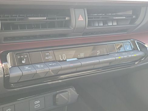 New 2026 Toyota Prius Plug-In Hybrid image 33