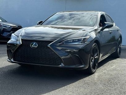 Used 2022 Lexus ES 350 F Sport w/ Accessory Package 2