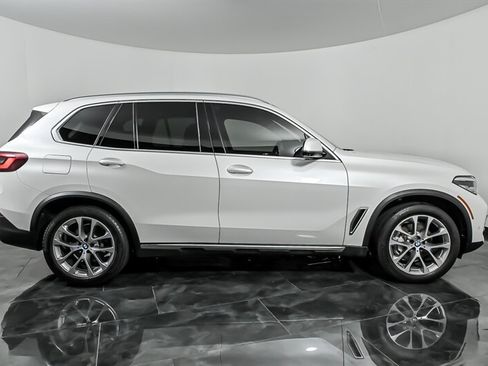 Used 2019 BMW X5 xDrive40i w/ Convenience Package AWD/4WD image 10