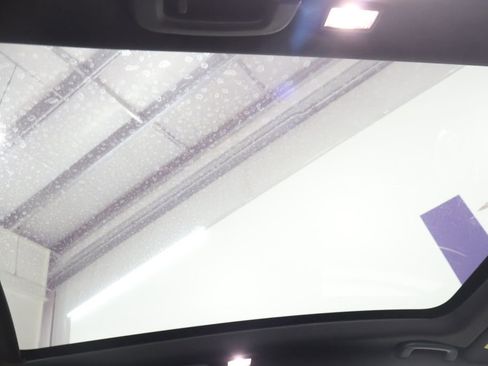 Used 2018 Jaguar XF First Edition image 25