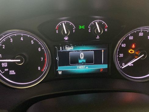 Used 2019 Buick Enclave Essence FWD image 13