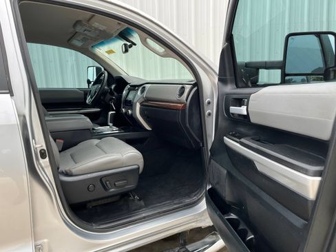 Used 2017 Toyota Tundra Limited AWD/4WD image 16