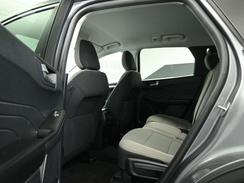 Used 2021 Ford Escape SE image 20