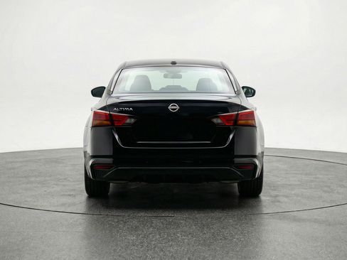 Used 2025 Nissan Altima 2.5 SV image 7