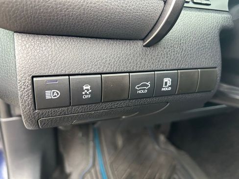 Used 2022 Toyota Camry XSE image 17