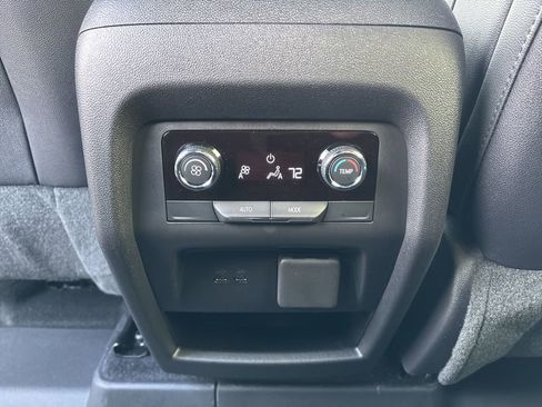 New 2026 Chevrolet Traverse LT w/ Driver Confidence Package image 13