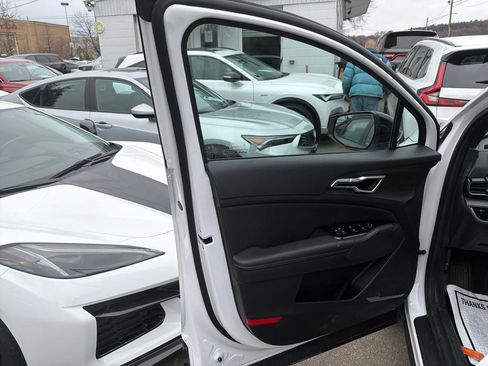 Used 2023 Kia Sportage X-Line image 17