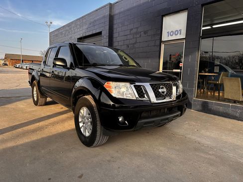 Used 2014 Nissan Frontier SV w/ SV Value Truck Package image 1