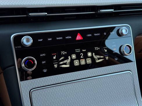 New 2026 Genesis GV80 2.5T Advanced image 36