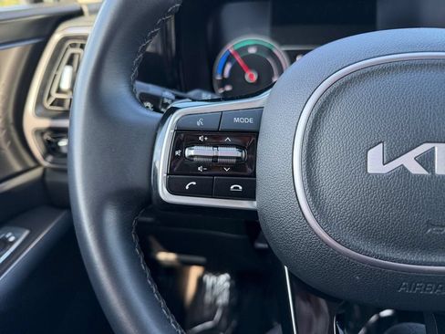 Used 2023 Kia Sorento EX AWD/4WD image 15