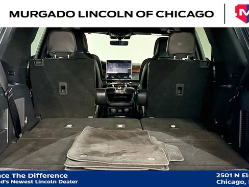 Used 2023 Lincoln Navigator Reserve AWD/4WD image 38