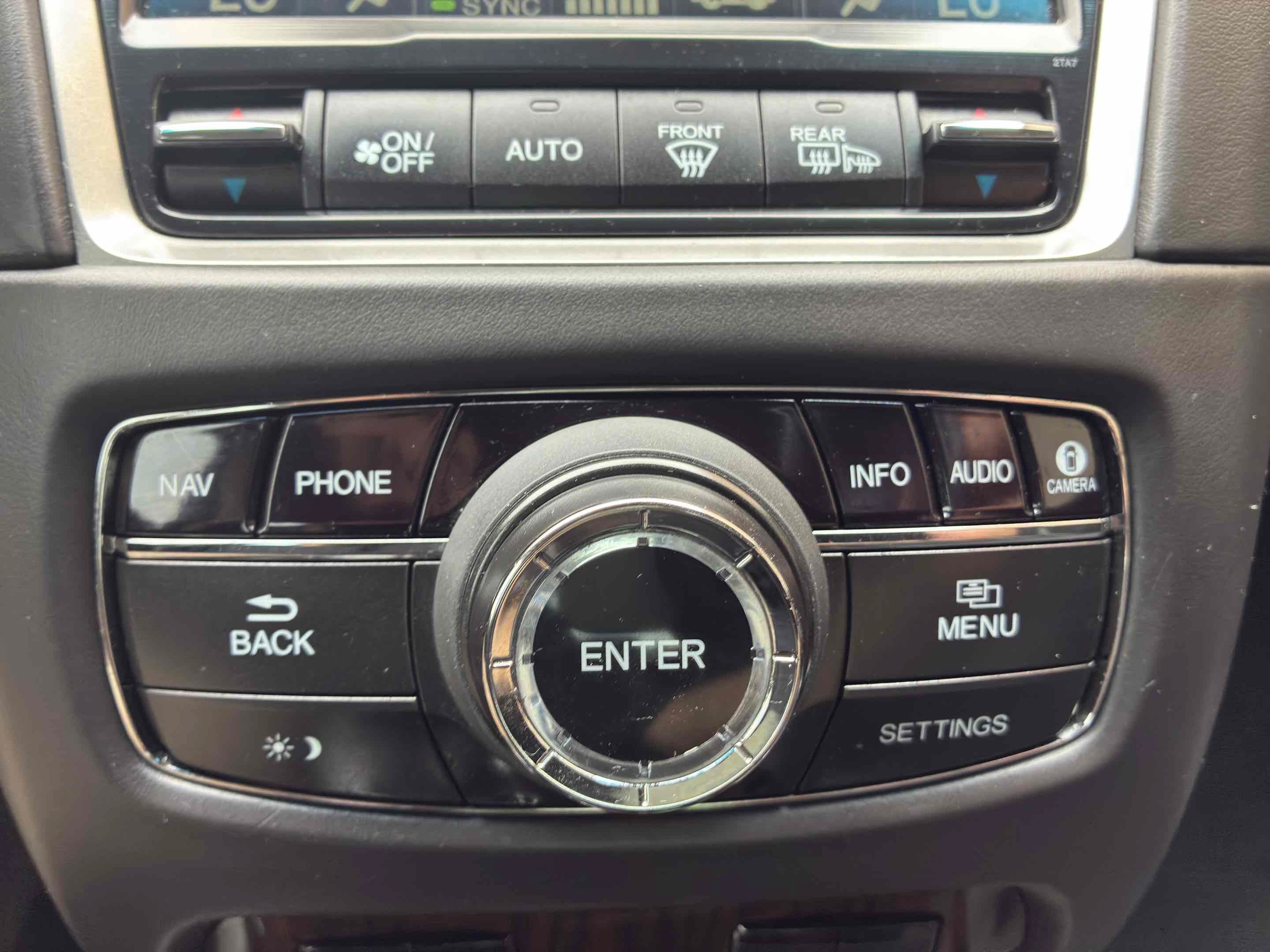 Used 2016 Acura RLX w/ Advance Package FWD image 32