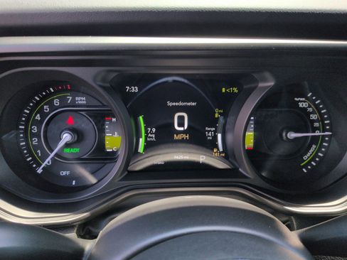 Used 2025 Jeep Wrangler Unlimited Sahara w/ Safety Group AWD/4WD image 21