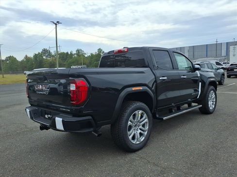 New 2026 GMC Canyon Denali image 6