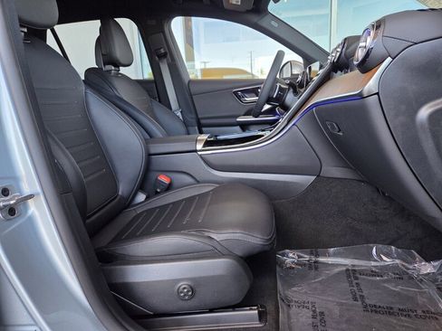 New 2025 Mercedes-Benz GLC 300 image 17
