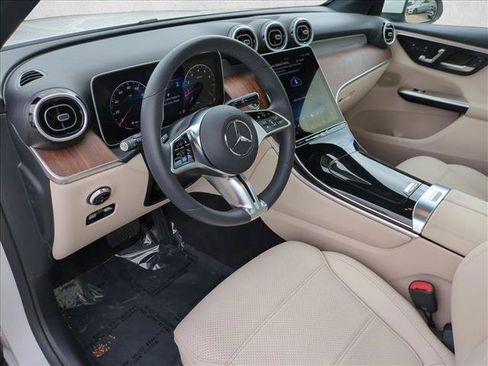Used 2026 Mercedes-Benz GLC 300 image 10