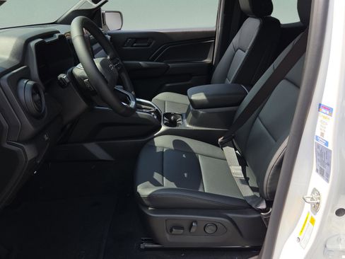 New 2026 Chevrolet Colorado Trail Boss AWD/4WD image 9