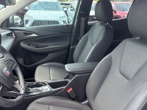 Used 2026 Buick Encore GX Preferred FWD image 5