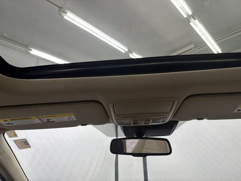 Used 2022 Honda CR-V Touring image 24