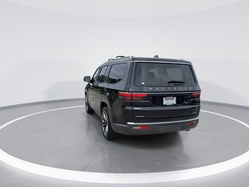Used 2022 Jeep Wagoneer Series III w/ Premium Group I AWD/4WD image 5