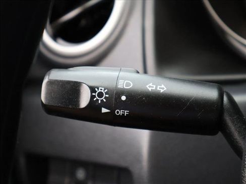 Used 2008 MAZDA MAZDA3 i Touring FWD image 15