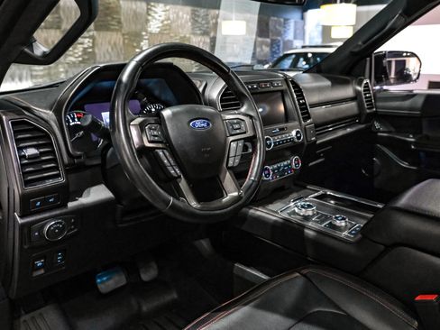 Used 2021 Ford Expedition Limited AWD/4WD image 3