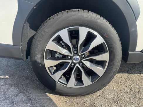 Used 2025 Subaru Outback Touring XT AWD/4WD image 12