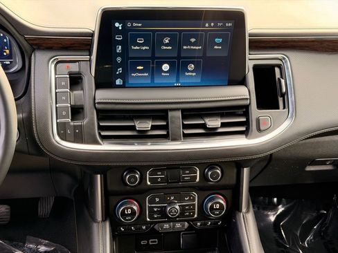 Used 2024 Chevrolet Tahoe Premier RWD image 19