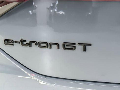 Used 2023 Audi e-tron GT Prestige w/ Prestige Package image 25