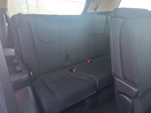 Used 2023 Subaru Ascent Premium w/ Convenience Package image 7