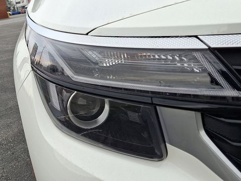 Used 2024 Kia Seltos S image 9