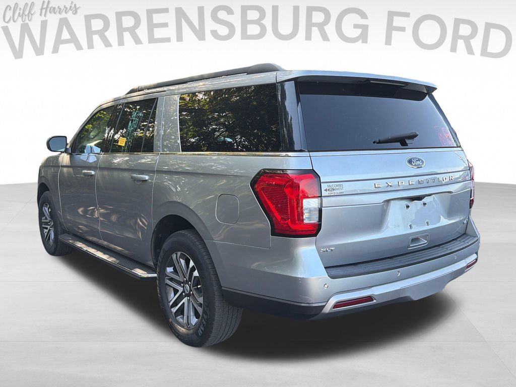 Used 2022 Ford Expedition Max XLT RWD image 5