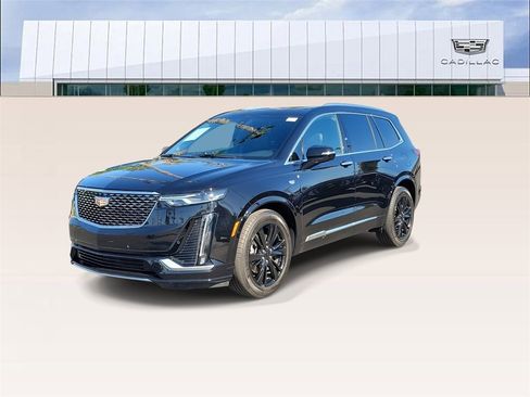 Certified 2023 Cadillac XT6 Premium Luxury image 4