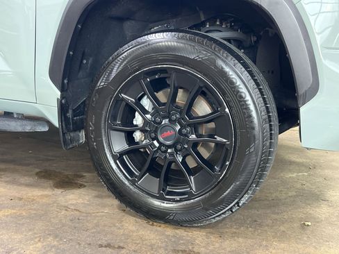 Used 2023 Toyota Tundra Limited image 10