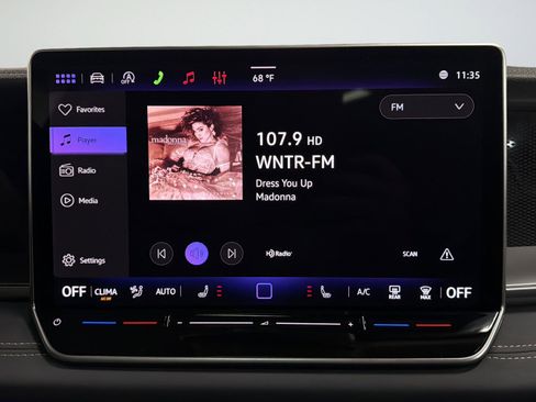 New 2026 Volkswagen Tiguan SE AWD/4WD image 30