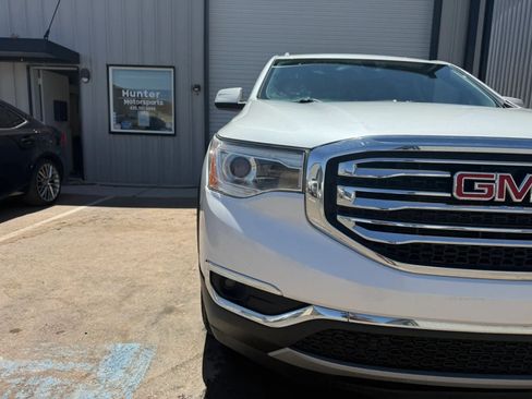Used 2018 GMC Acadia SLT AWD/4WD image 15