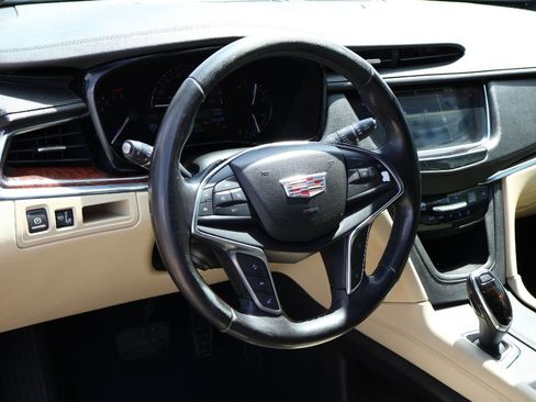 Used 2018 Cadillac XT5 Luxury w/ Driver Awareness Package image 2