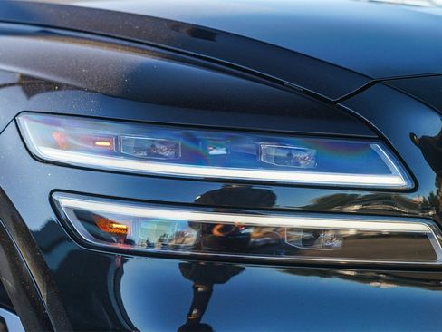 Used 2023 Genesis GV80 3.5T w/ Cargo Package image 2