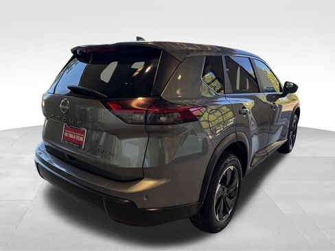 Used 2024 Nissan Rogue SV AWD/4WD image 6