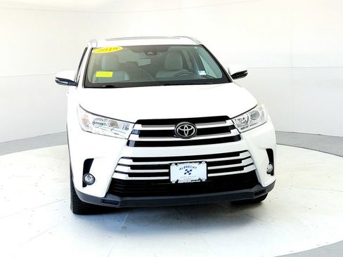 Used 2019 Toyota Highlander XLE w/ Protection Package #3 AWD/4WD image 8