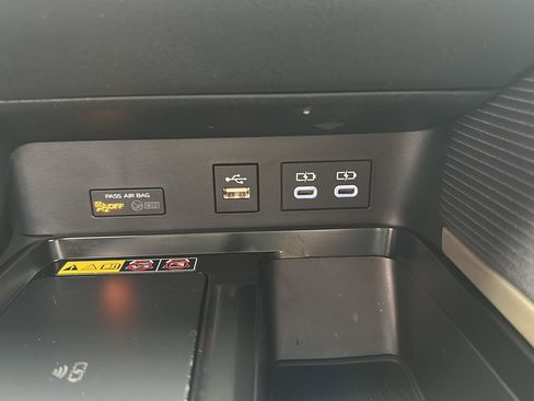 Used 2026 Toyota Camry SE image 27