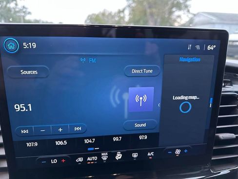 Used 2025 Ford Transit 350 XLT image 31