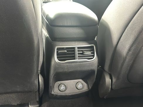 Used 2023 Hyundai Santa Fe SEL image 35