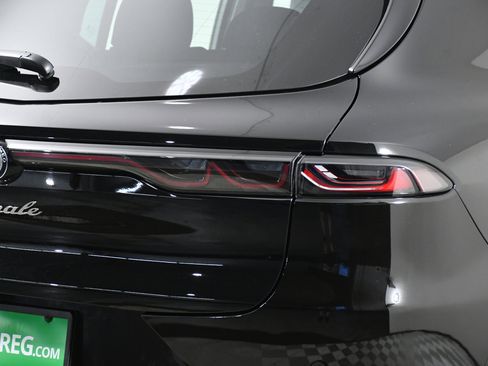 Used 2024 Alfa Romeo Tonale Veloce image 32