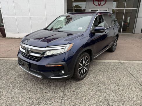Used 2020 Honda Pilot Touring image 2