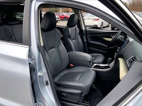 Certified 2022 Subaru Ascent Limited w/ Technology Package image 7