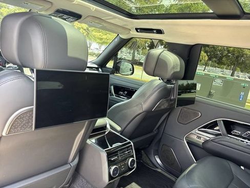 Used 2025 Land Rover Range Rover Long Wheelbase Autobiography AWD/4WD image 20