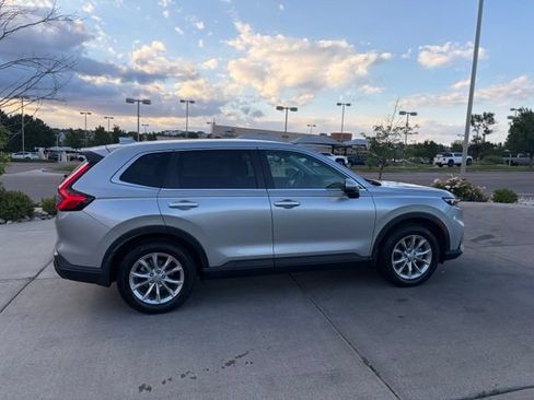 Used 2024 Honda CR-V EX image 7