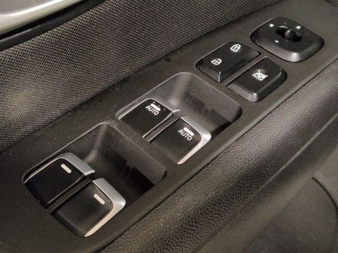 Used 2017 Kia Soul + image 27